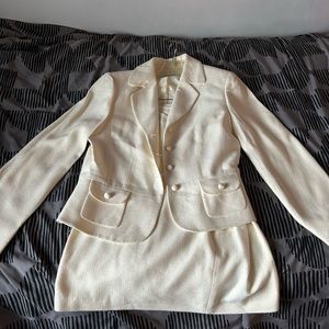 Blazer x Skirt set from Tahari